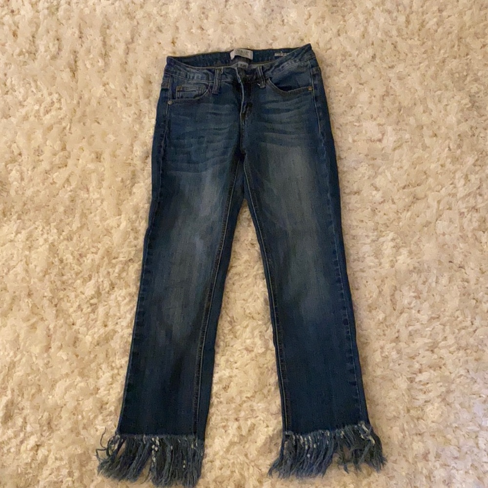 size 25 fringed jeans!!